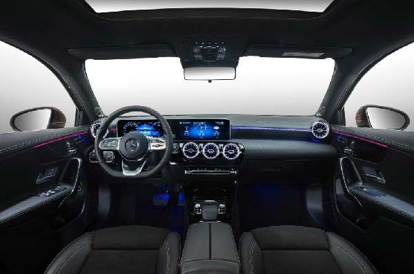 梅赛德斯-奔驰将携超强阵容盛装亮相2018广州国际车展
